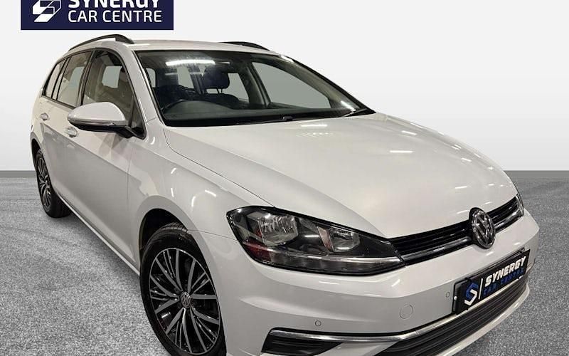 Used 2018 VW Golf VII SE Estate | £7,890 (Fair price) - Image 1/4