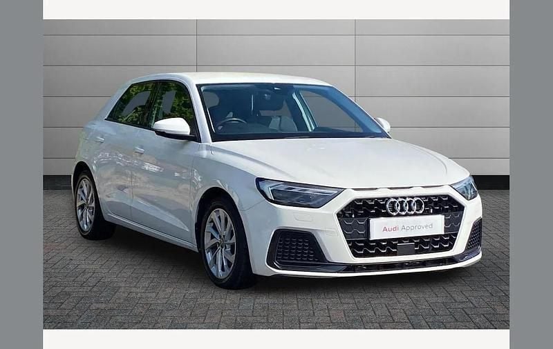 Usado Audi A1 Sport 116 HP (85 kW) 2019 Branco SUV