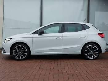 Used Seat Ibiza XCELLENCE Lux 115 HP (84 kW) 2024 White Hatchback