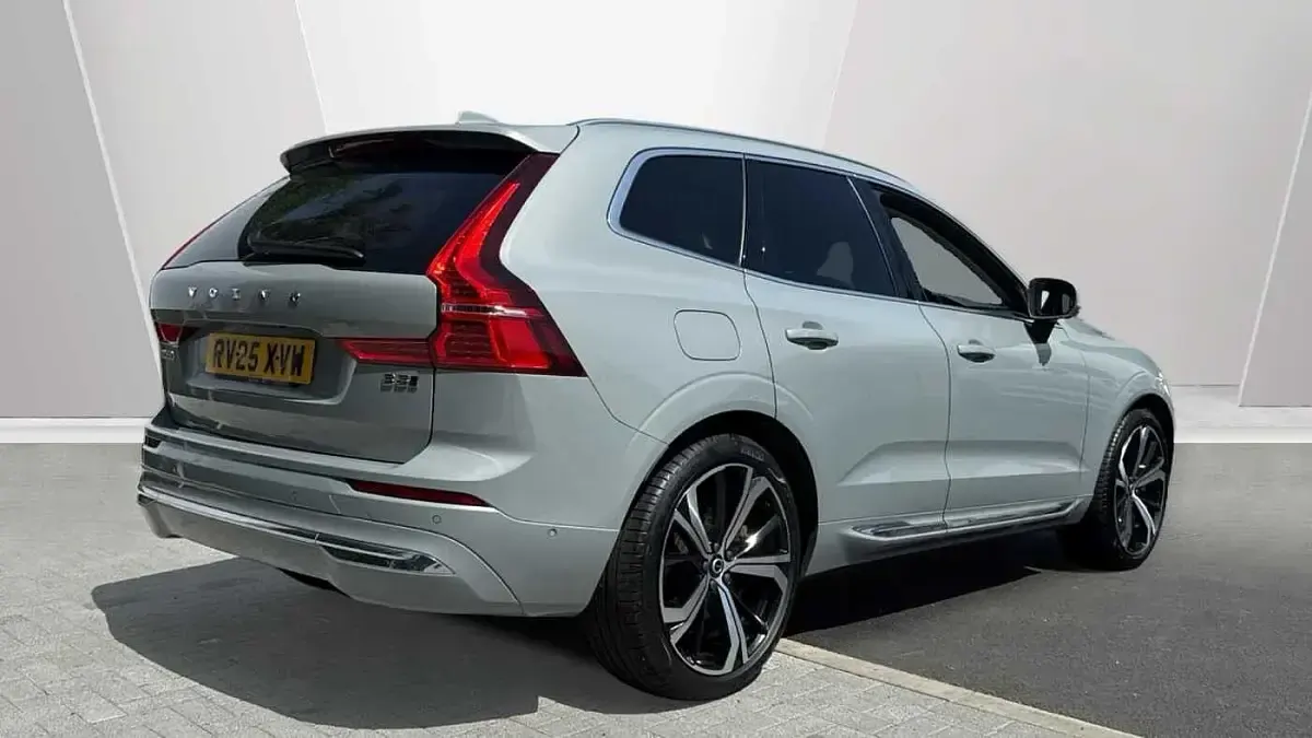 Used Volvo XC60 Ultra 250 HP (183 kW) 2025 Grey SUV