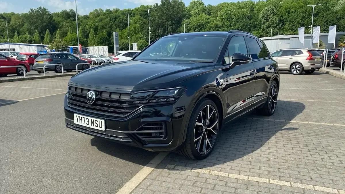 Used VW Touareg R 462 HP (339 kW) 2022 Black SUV