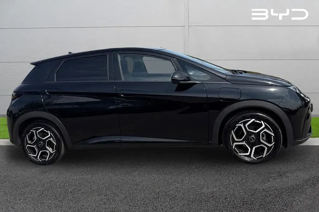 Used BYD Dolphin Design 150 kW (204 HP) 2025 Black Hatchback