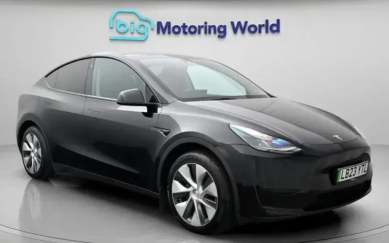 Used Tesla Model Y Standard Range 219 kW (299 HP) 2023 SUV