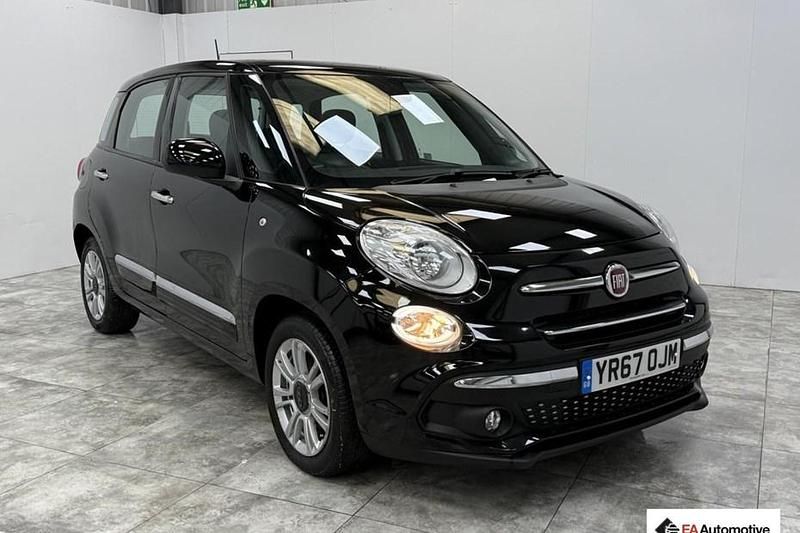 Used Fiat 500L Lounge 95 HP (69 kW) 2017 Black MPV