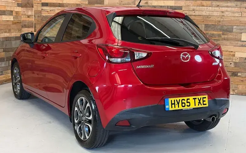Begagnad Mazda 2 Inclusive 90 HK (66 kW) 2017 Halvkombi