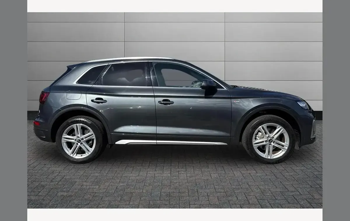 Used Audi Q5 S-Line 265 HP (194 kW) 2023 Grey SUV