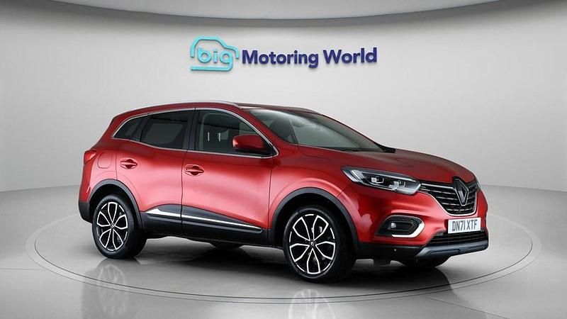 Used Renault Kadjar Version S 140 HP (102 kW) 2022 Red SUV