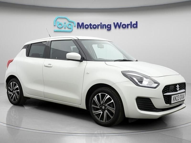 White Used 2023 Suzuki Swift SZ-L Hatchback | £11,300 (Good price) - Image 1/4