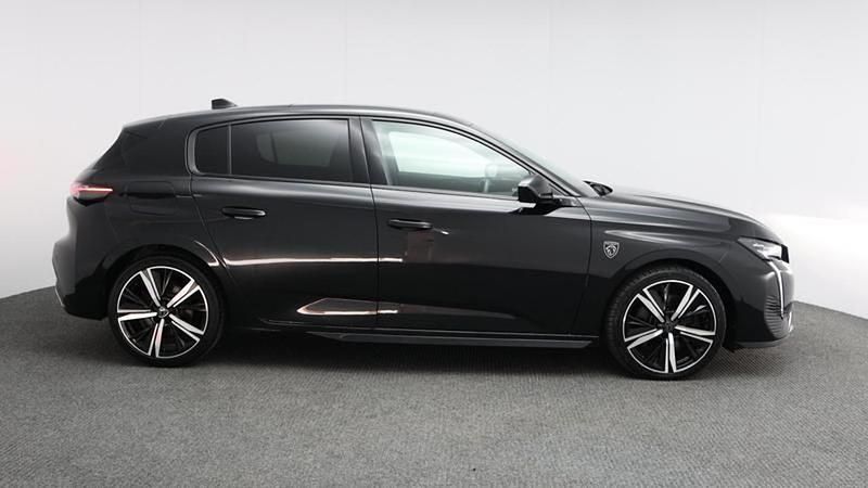 Used Peugeot 308 Premium 178 HP (130 kW) 2022 Black Hatchback