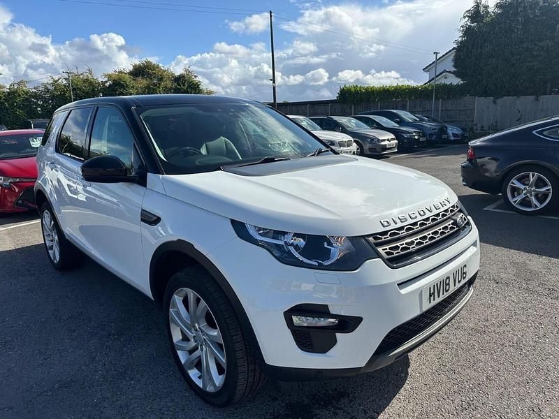 White Used 2018 Land Rover Discovery Sport SE SUV | £13,951 (Good price) - Image 1/4