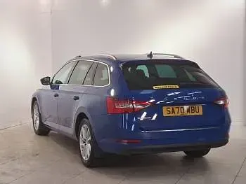 Used Skoda Superb SE Technology 120 HP (88 kW) 2020 Blue Estate