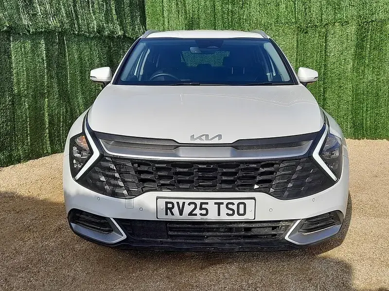 Used Kia Sportage 207 HP (152 kW) 2025 White SUV
