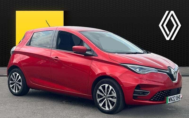 Used 2022 Renault Rapid GT-Line Hatchback | £11,250 (Fair price) - Image 1/4