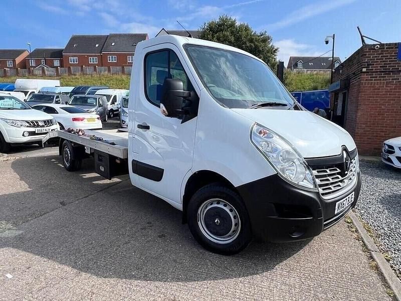 Used Renault Master Business 130 HP (95 kW) 2017 White Van