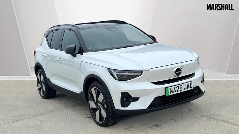 White New 2025 Volvo EX40 Ultra SUV | £42,387 (Good price) - Image 1/4