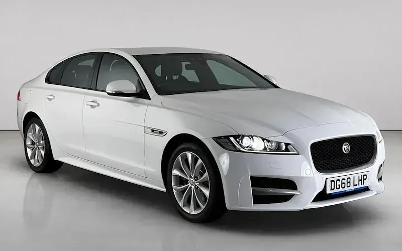 Used Jaguar XF R-Sport 250 HP (183 kW) 2018 Sedan