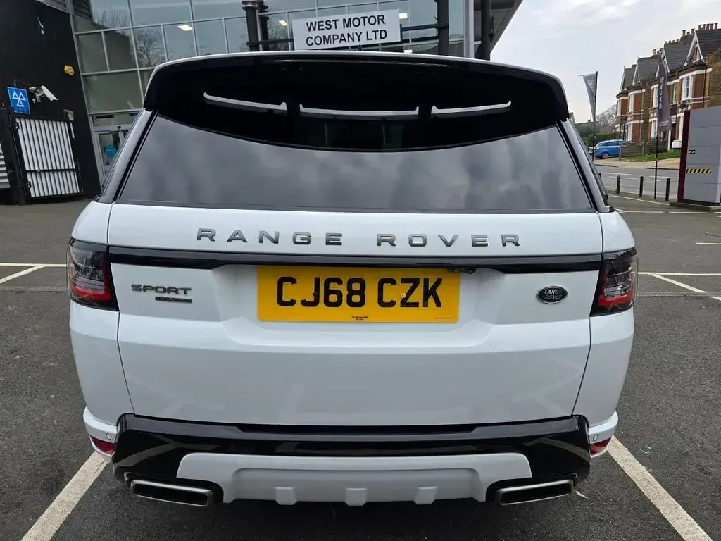 Used Land Rover Range Rover Sport HSE Dynamic 306 HP (225 kW) 2019 White SUV