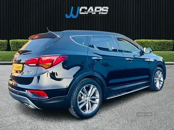 Used Hyundai Santa Fe Premium SE 200 HP (147 kW) 2017 Black SUV