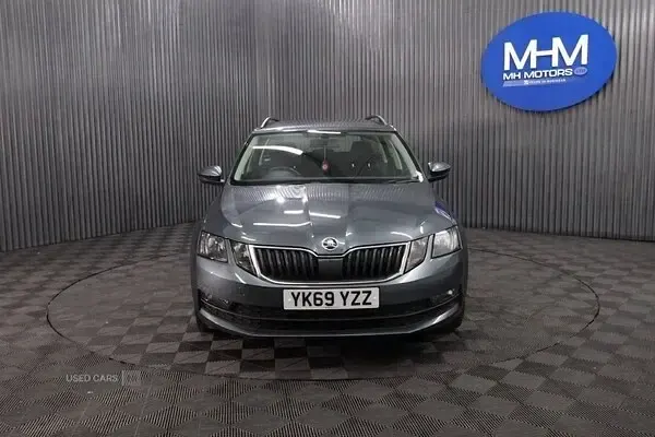Used Skoda Octavia SE 115 HP (84 kW) 2019 Grey Estate