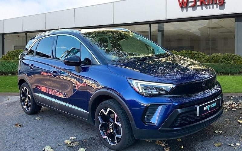 Used 2024 Vauxhall Crossland Ultimate SUV | £14,935 (Fair price) - Image 1/3
