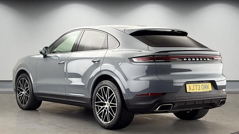Used Porsche Cayenne 354 HP (260 kW) 2024 Grey SUV