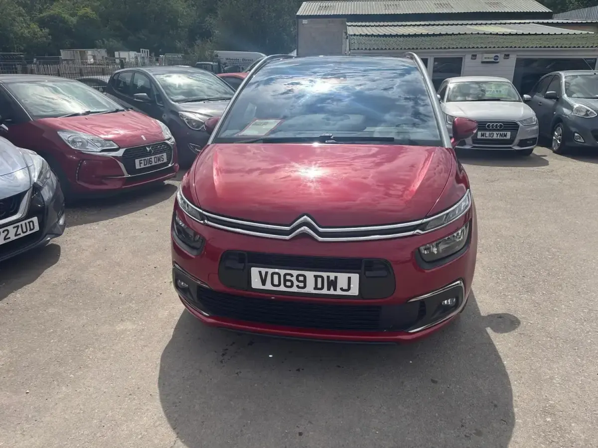 Used Citroën Grand C4 Picasso Flair 130 HP (95 kW) 2019 Red MPV