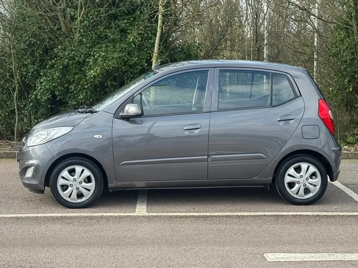 Used Hyundai i10 Active 2012 Grey Hatchback
