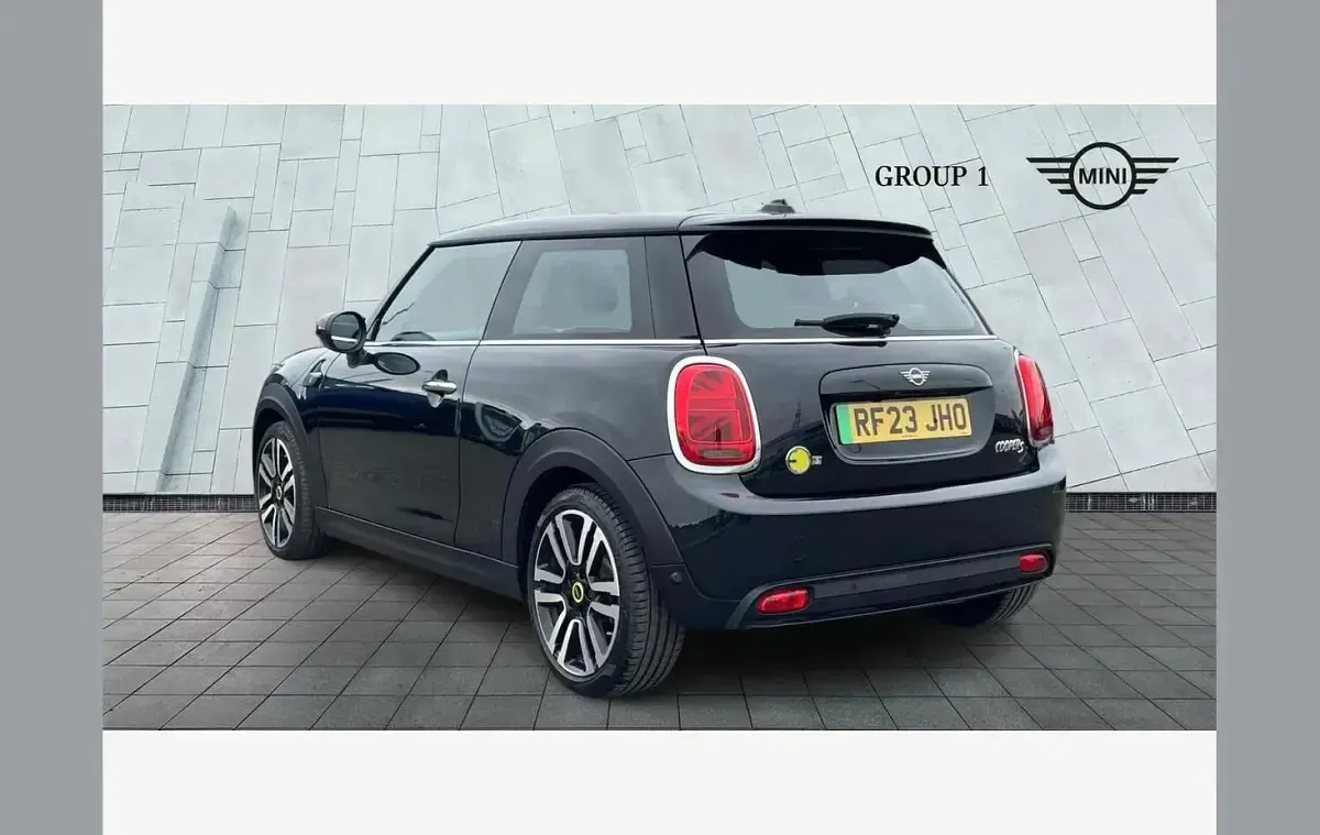 Used Mini Cooper S Level 3 135 kW (184 HP) 2023 Black Hatchback