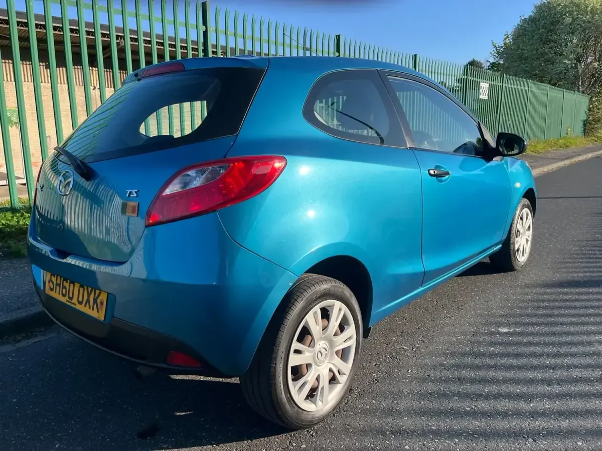 Used Mazda 2 2010 Blue Hatchback