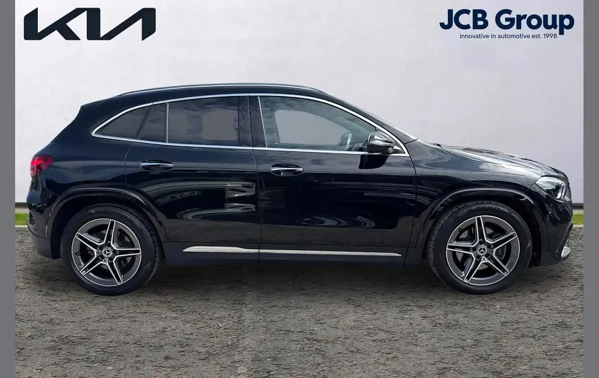 Używany Mercedes GLA220 Executive 187 KM (137 kW) 2023 Czarny SUV