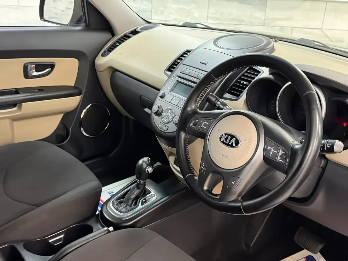 Used Kia Soul 126 HP (92 kW) 2014 Cherry black SUV