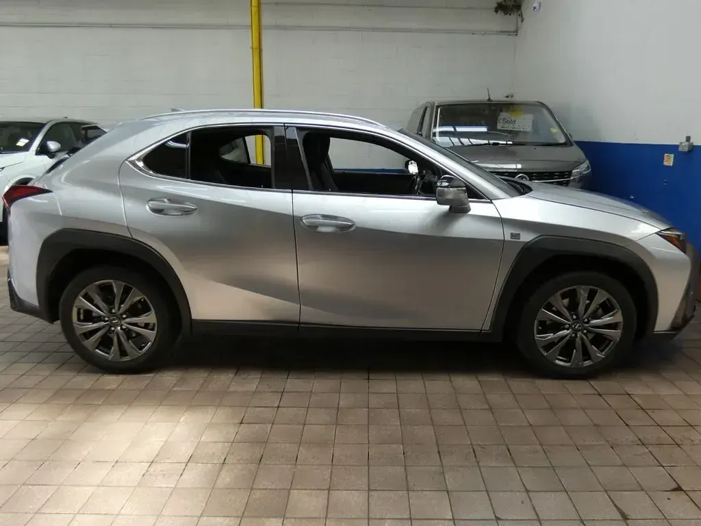 Used Lexus UX Sport Design Packet 184 HP (135 kW) 2023 Silver SUV