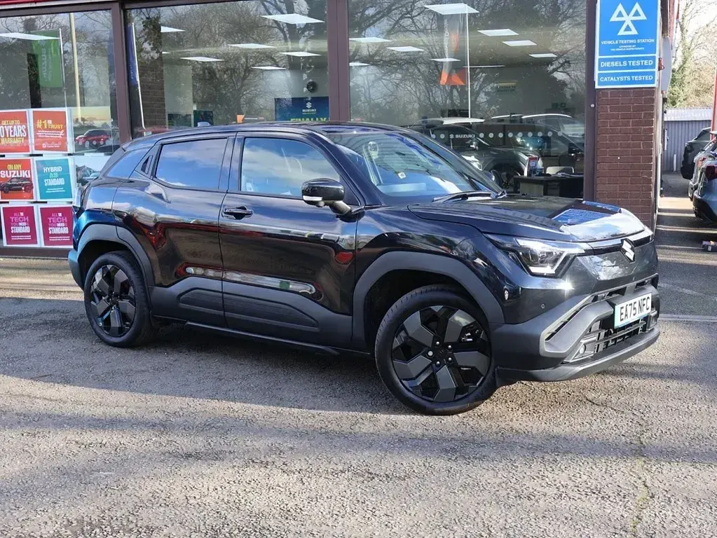 Used Suzuki e-Vitara 61 kW (83 HP) 2025 Black SUV