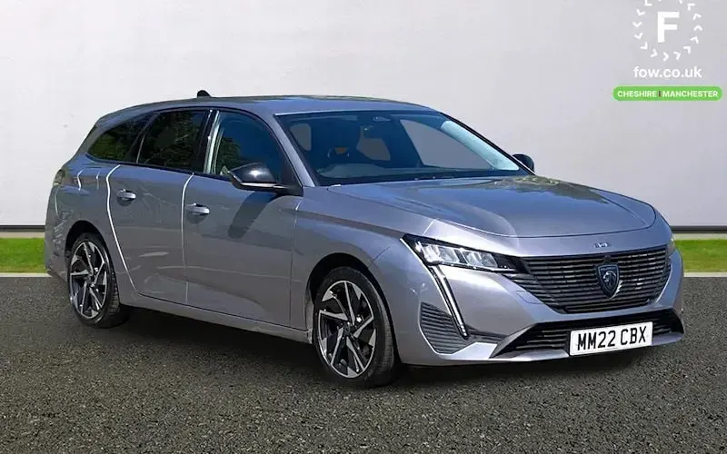 Używany Peugeot 308 SW Allure Premium 131 KM (96 kW) 2022 Kombi