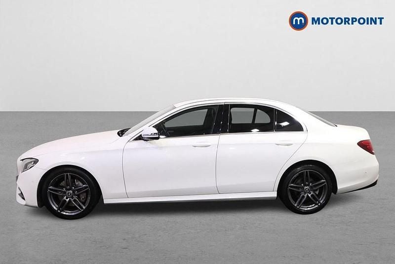 Used Mercedes E200 AMG line 184 HP (135 kW) 2018 White Sedan