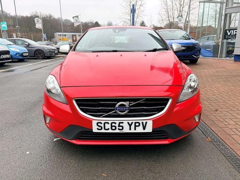 Used Volvo V40 R-Design 2016 Red Hatchback