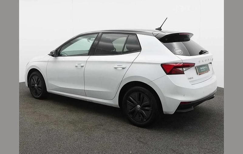 Used Skoda Fabia Colour Edition 79 HP (58 kW) 2024 White Hatchback