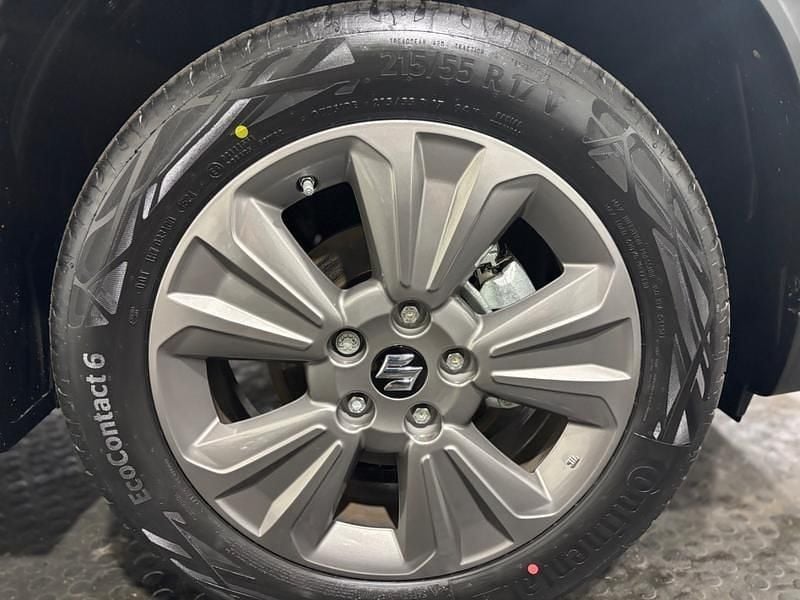 New Suzuki Vitara 129 HP (94 kW) 2025 Silver Hatchback