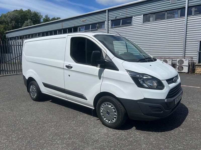 White Used 2018 Ford Transit Custom Van | £8,495 (Super price) - Image 1/4