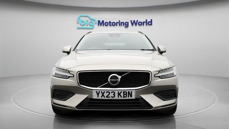 Used Volvo V60 Core 163 HP (119 kW) 2023 Gold Estate