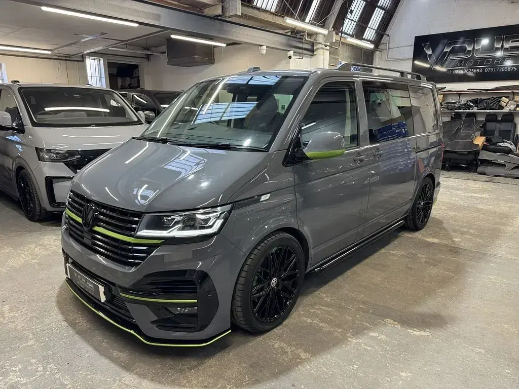 Used VW Transporter Highline 204 HP (150 kW) 2021 Grey Van