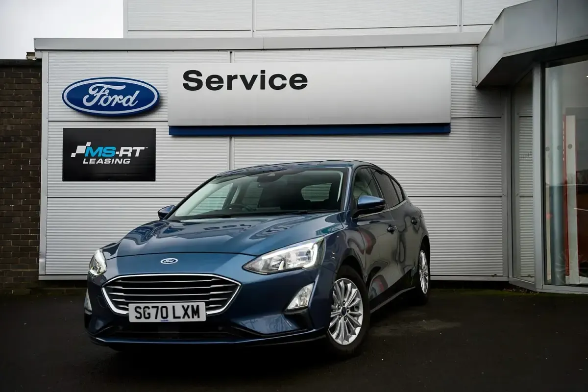 Używany Ford Focus Titanium 125 KM (91 kW) 2020 Niebieski Hatchback