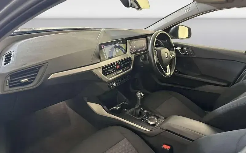 Used BMW 118 Comfort Edition 136 HP (100 kW) 2023 Grey Hatchback