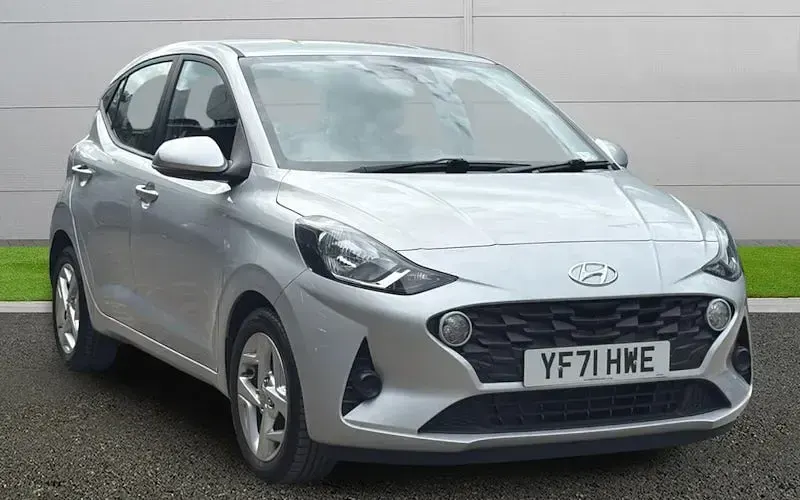 Used Hyundai i10 SE 67 HP (49 kW) 2023 Hatchback