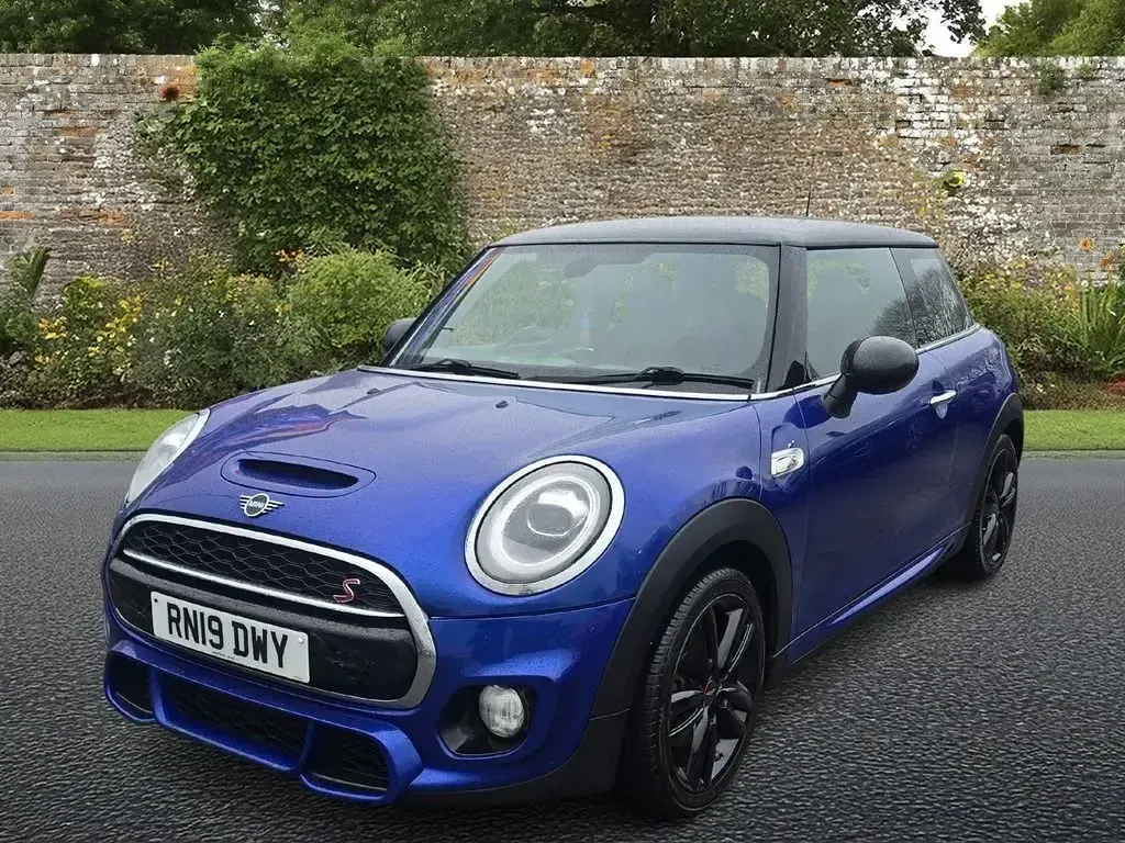 Używany Mini Cooper S Hatch 192 KM (141 kW) 2019 Niebieski Hatchback