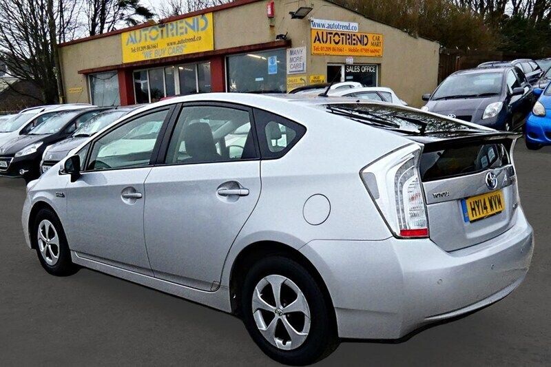 Silver Used 2014 Toyota Prius Hatchback | £8,997 (A bit pricey) - Image 1/1
