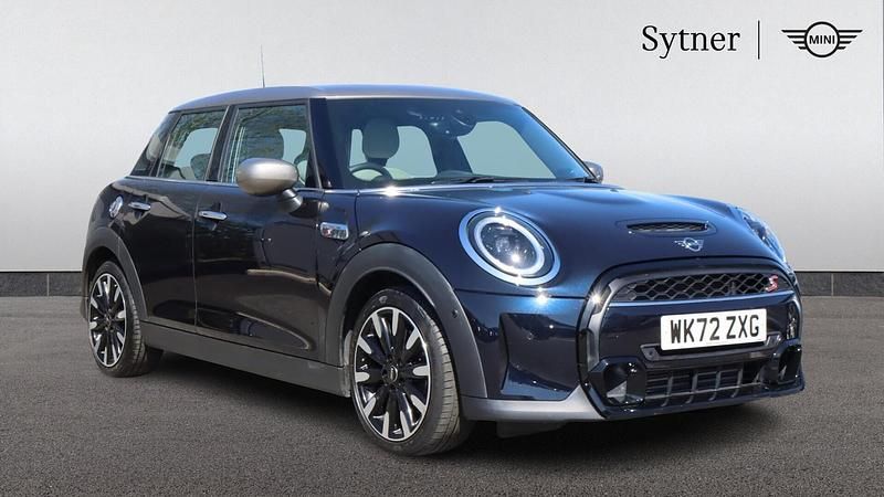 Used Mini Cooper S Exclusive 176 HP (129 kW) 2023 Black Hatchback