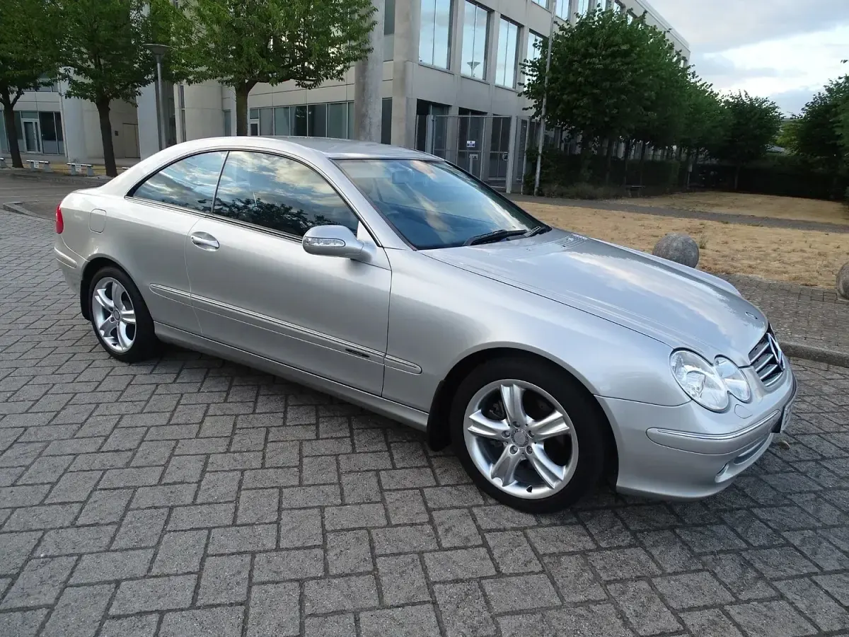 Used Mercedes CLK320 Avantgarde 2003 Silver Coupe