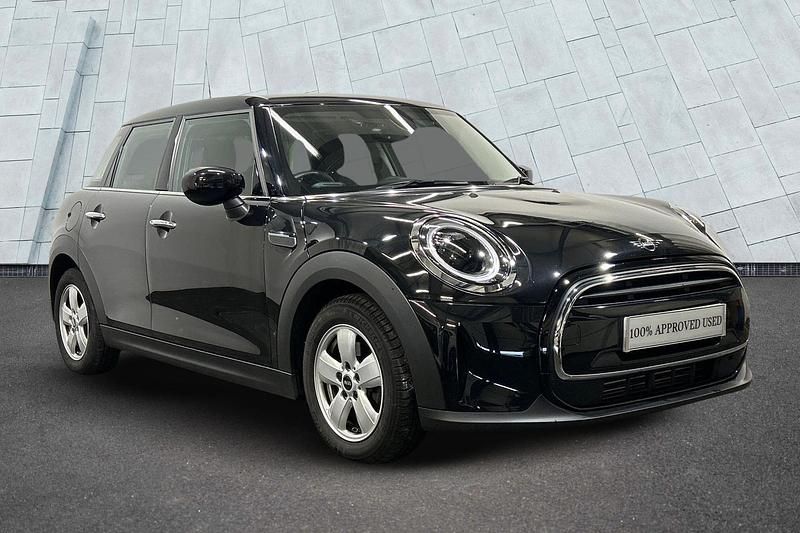 Black Used 2024 Mini Cooper Comfort Hatchback | £18,700 (Good price) - Image 1/4