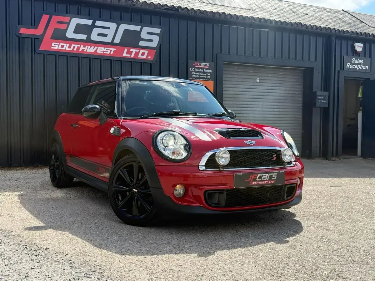 Used Mini Cooper S Hatch 184 HP (135 kW) 2013 Red Hatchback